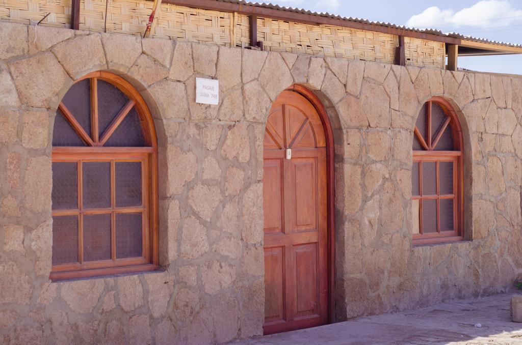 Hostal Alabalti Сан Педро де Атакама Екстериор снимка