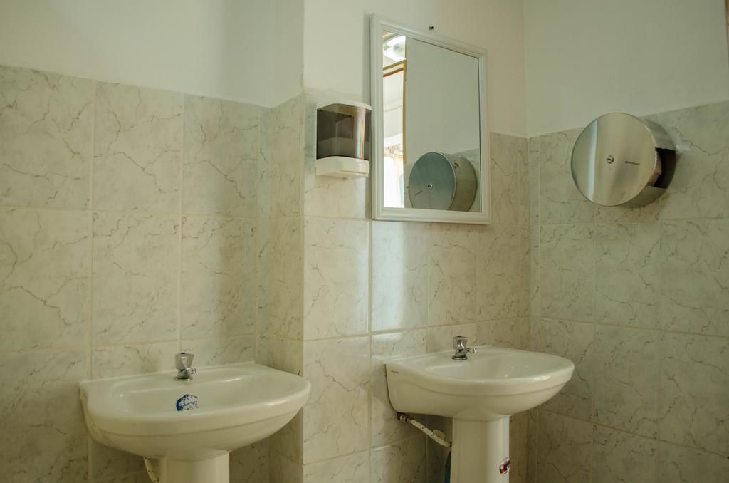 Hostal Alabalti Сан Педро де Атакама Екстериор снимка