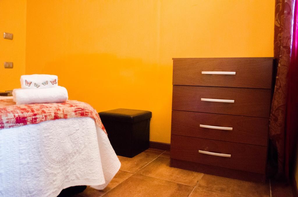 Hostal Alabalti Сан Педро де Атакама Екстериор снимка