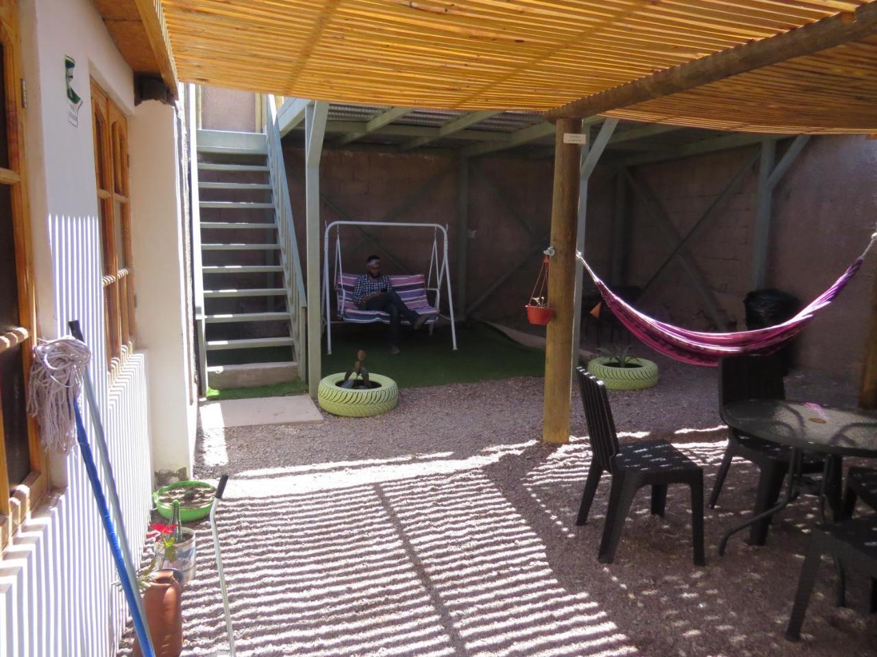 Hostal Alabalti Сан Педро де Атакама Екстериор снимка